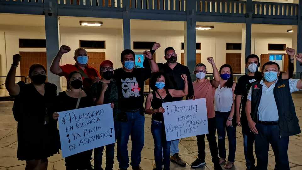 Periodistas de Cancún se unen a protesta nacional por asesinatos de comunicadores