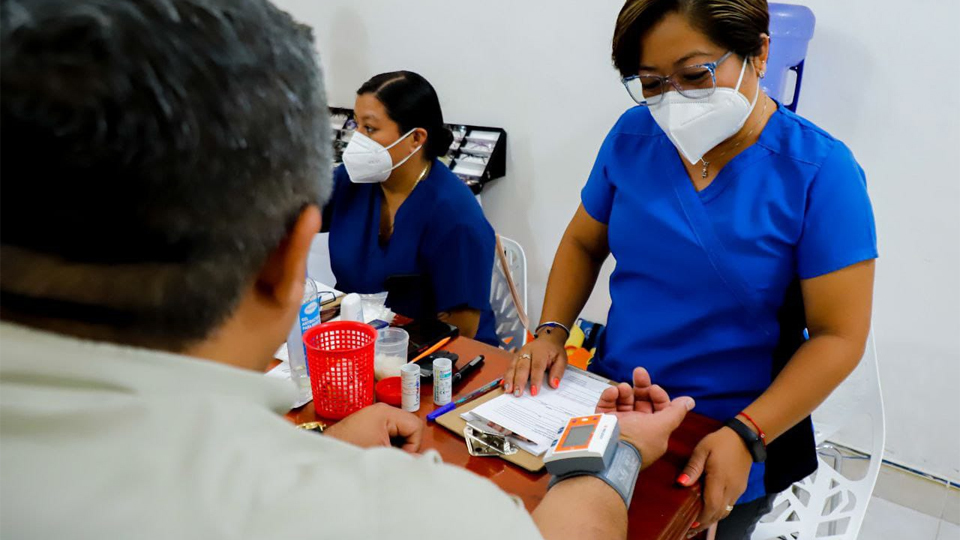 Impulsa DIF Cozumel, programas de salud preventiva para el hombre