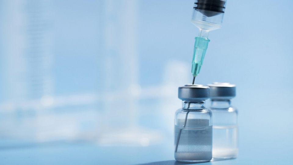 Moderna inicia ensayo en humanos de vacuna contra VIH con ARN mensajero