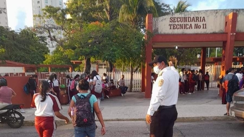 En riesgo de cerrar escuelas emblemas del centro de Cancún